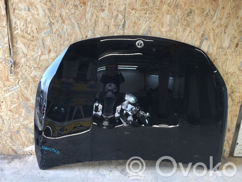 Mercedes-Benz EQA Konepelti 