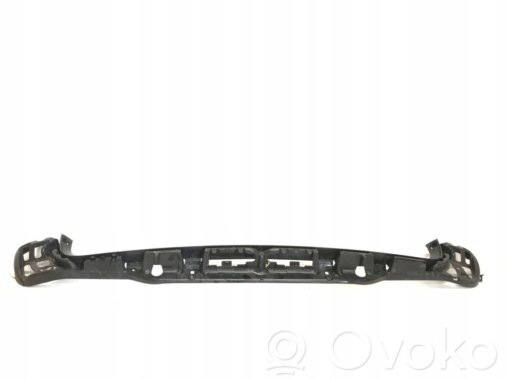 BMW 5 E60 E61 Galinis laikiklis bamperio 