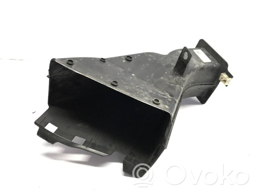 BMW iX Parte del condotto di aspirazione dell'aria 