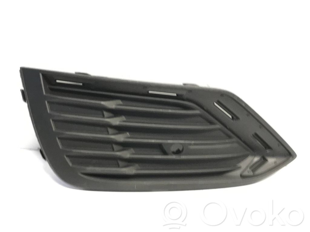 Volvo V60 Rejilla inferior del parachoques delantero 