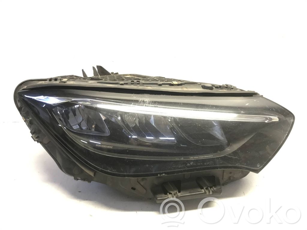 Mercedes-Benz EQE v295 Lampa przednia 