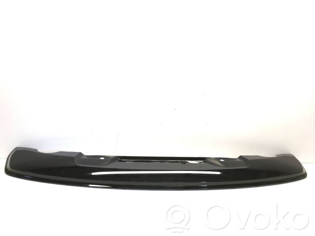 Volvo XC40 Apakšējā bampera daļa 