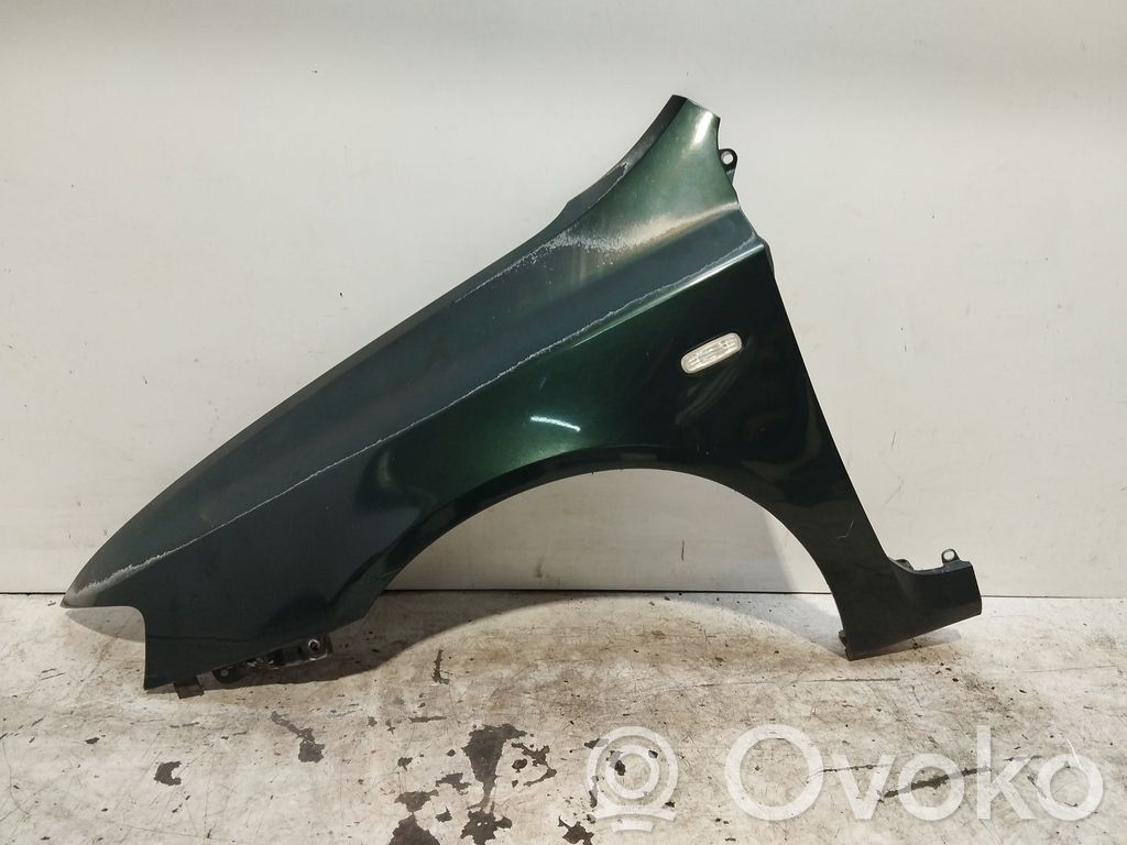 Fiat Stilo Błotnik przedni 