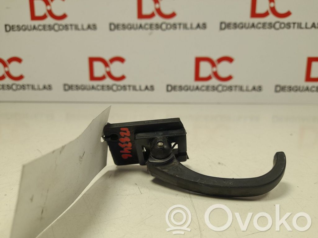 Manecilla interna puerta delantera