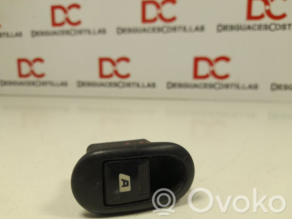 Citroen C3 Elektrinių langų jungtukas 