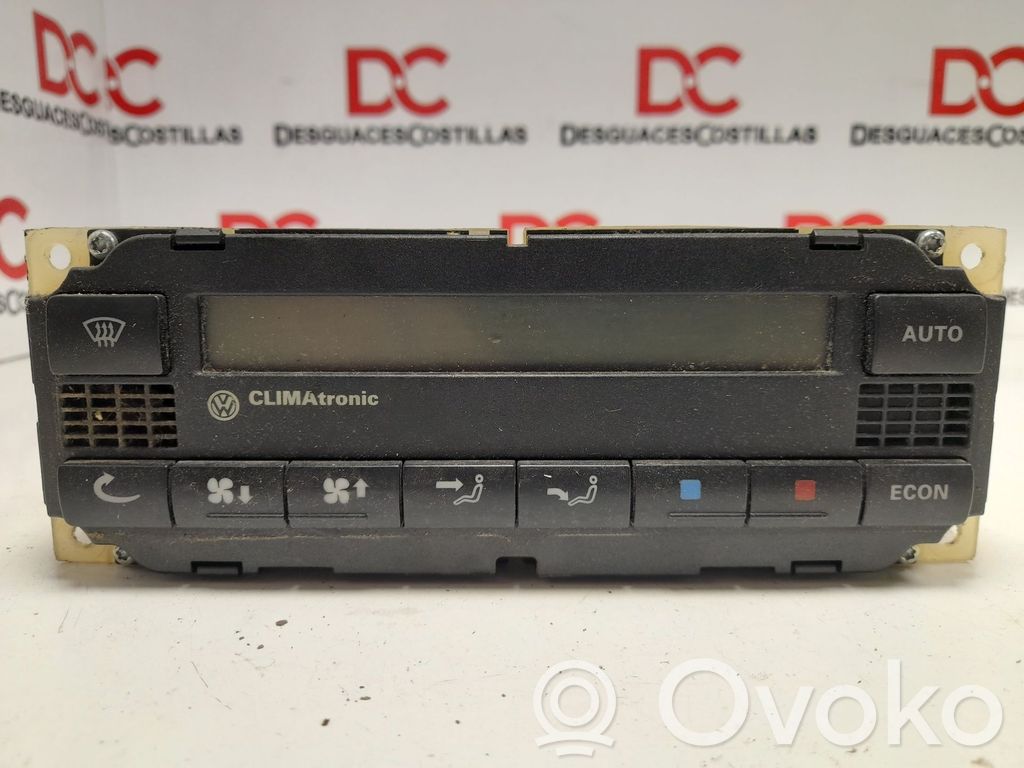 Volkswagen Golf SportWagen Climate control unit 