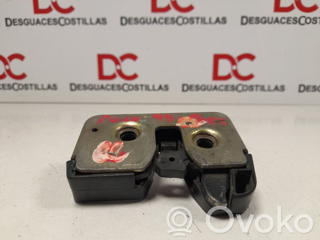 Volkswagen Polo III 6N 6N2 6NF Tailgate lock latch 