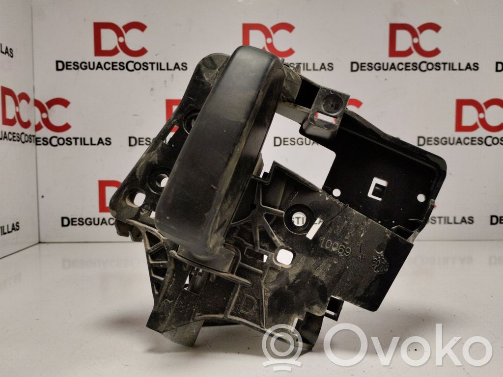 Manecilla interna puerta trasera   9144C4