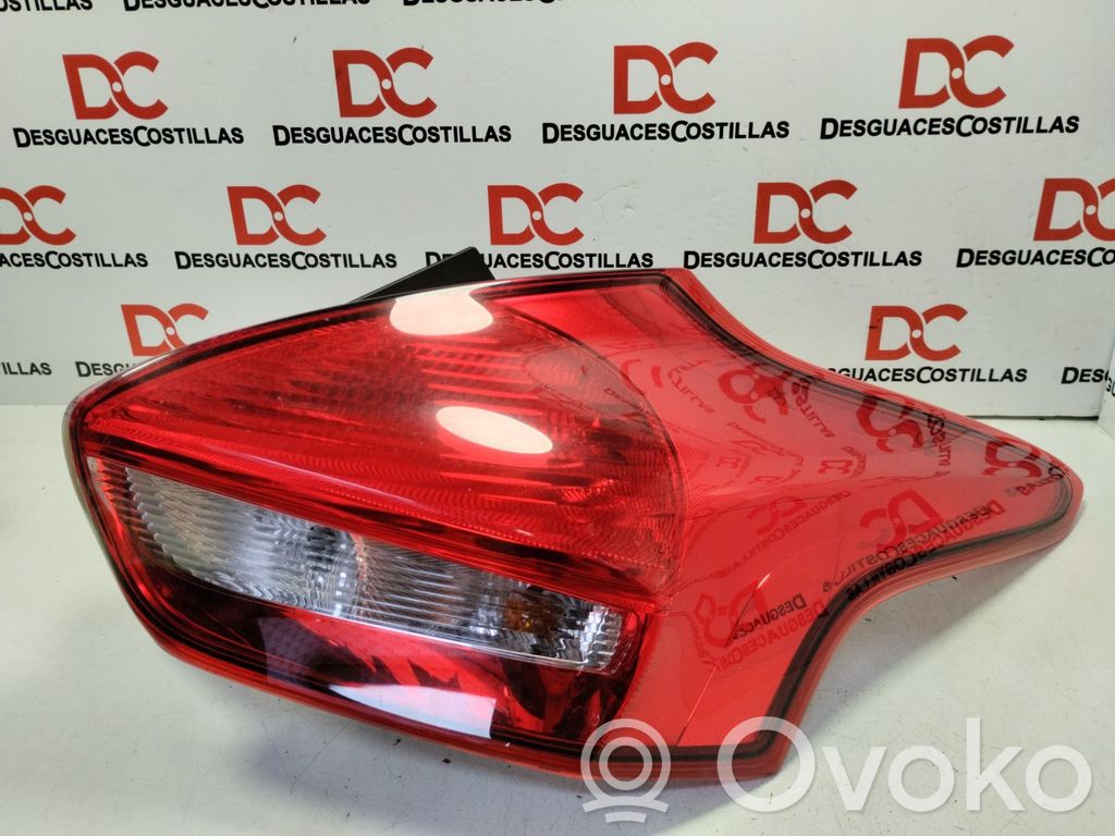 Rear/tail lights   1893908