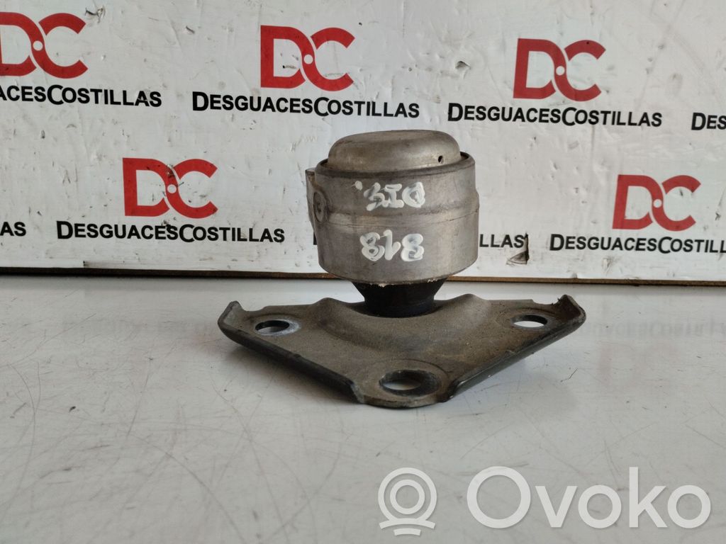 Ford Fiesta Engine mount bracket 