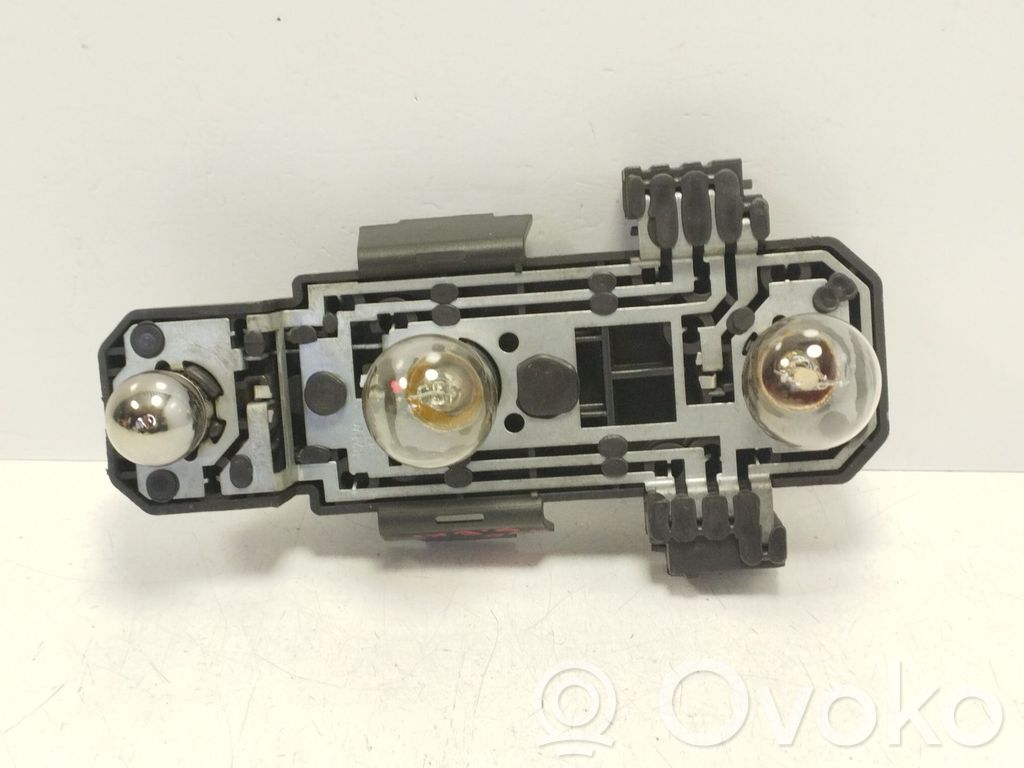 Volvo 940 Aizmugures spuldzes vāka turētājs 