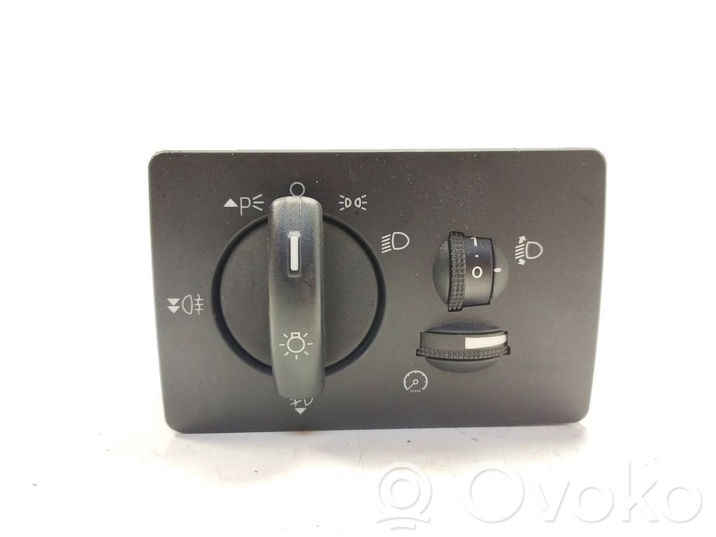 Ford Focus Panel lighting control switch 