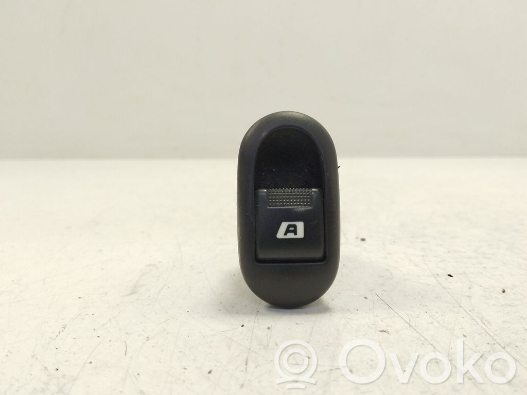 Electric window control switch   6554L7
