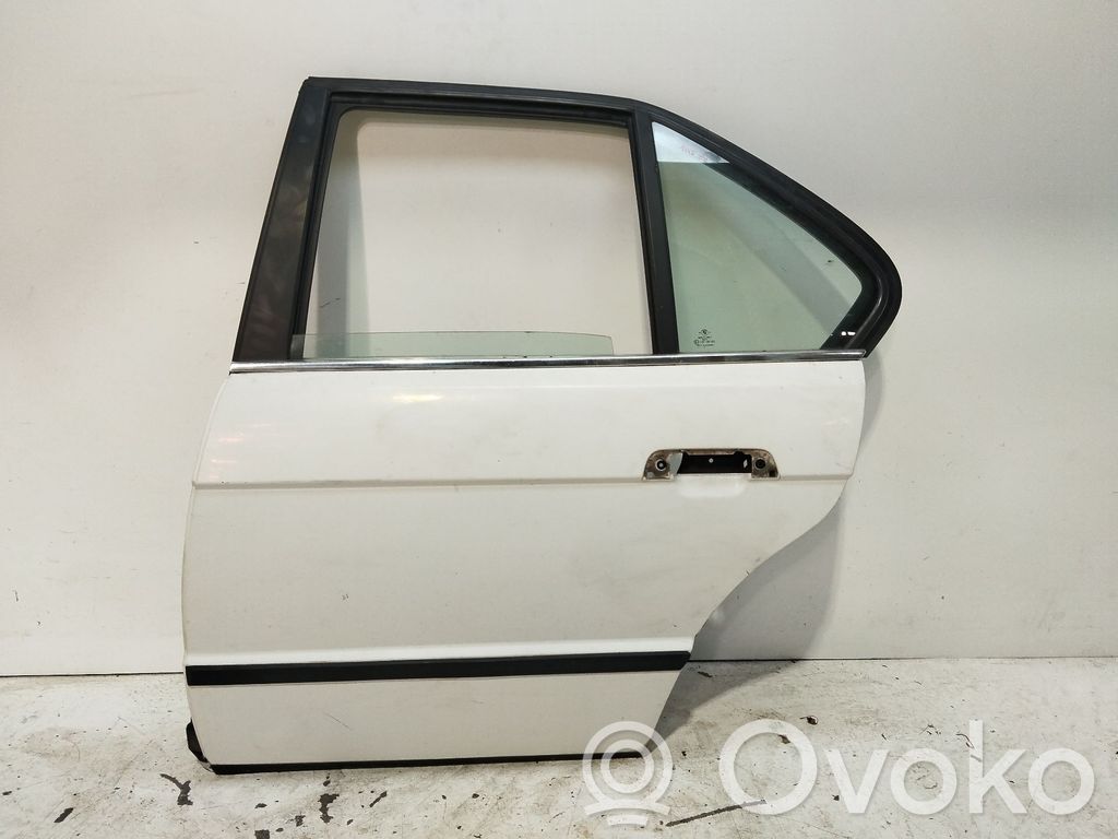 BMW 5 E34 Puerta trasera 