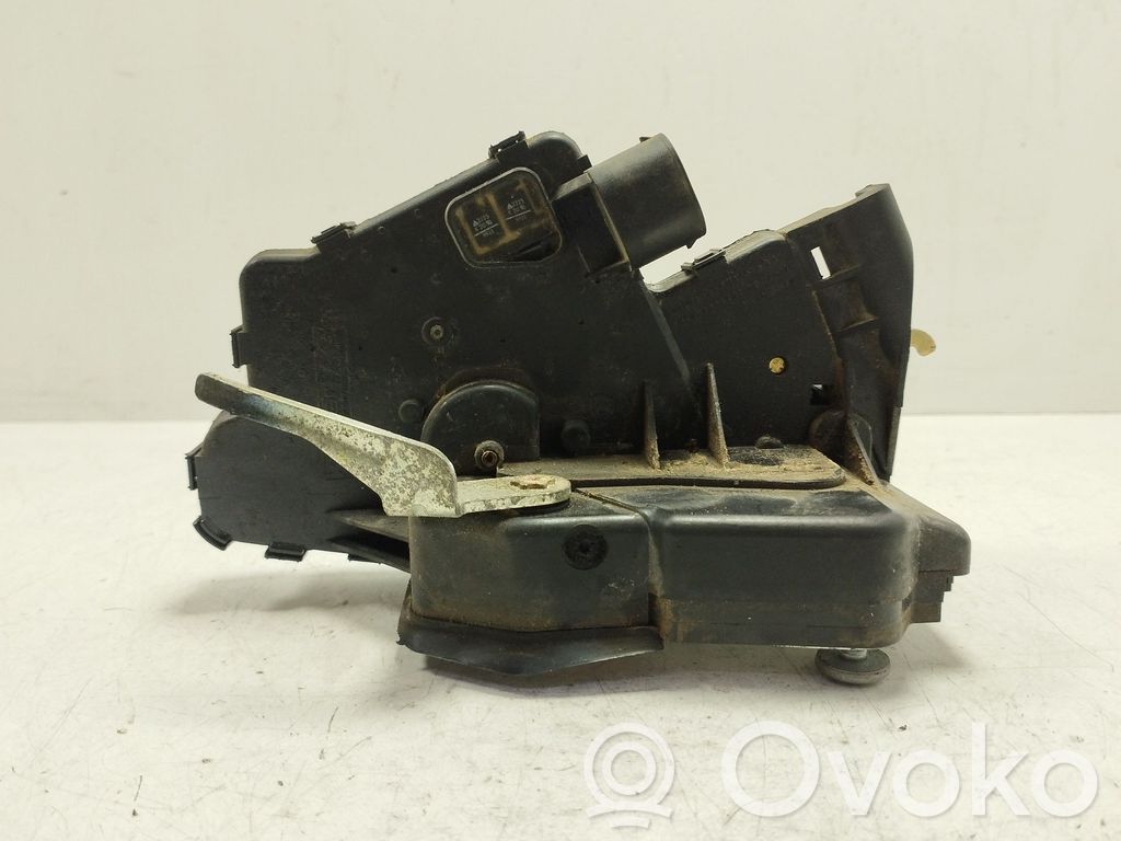 BMW 3 E36 Etuoven lukko 