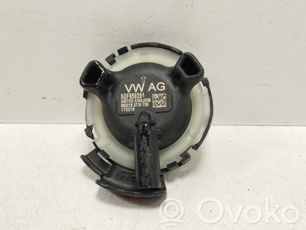 Sensor   5QF959354