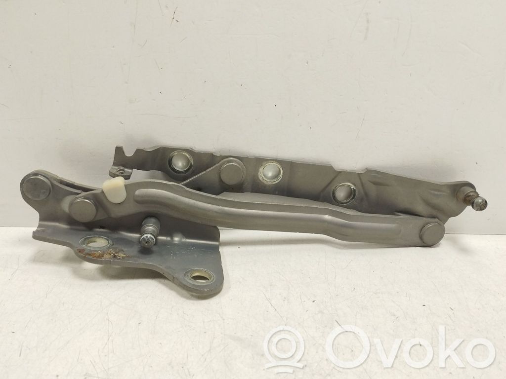 Volvo S40 Tailgate/trunk/boot hinge 