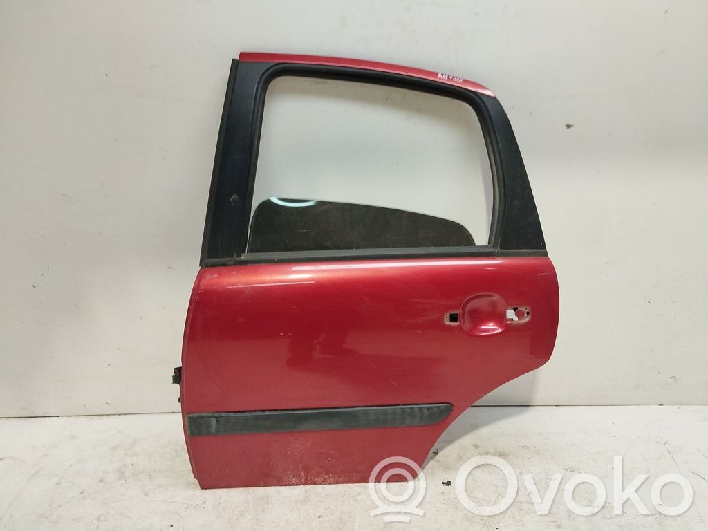Galinės durys   9006K7