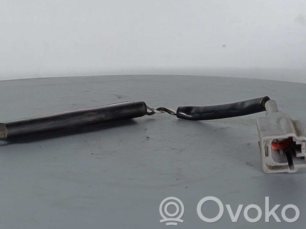 Nissan Qashqai+2 Antenne radio 