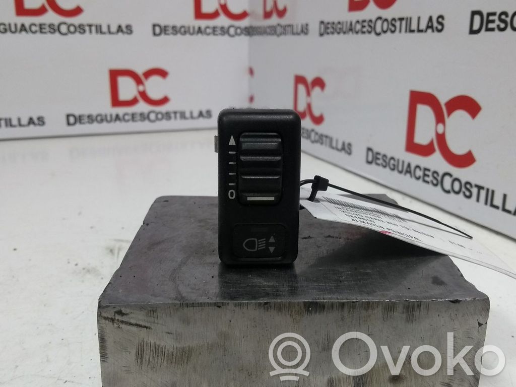 Multifunctional control switch/knob   6849810