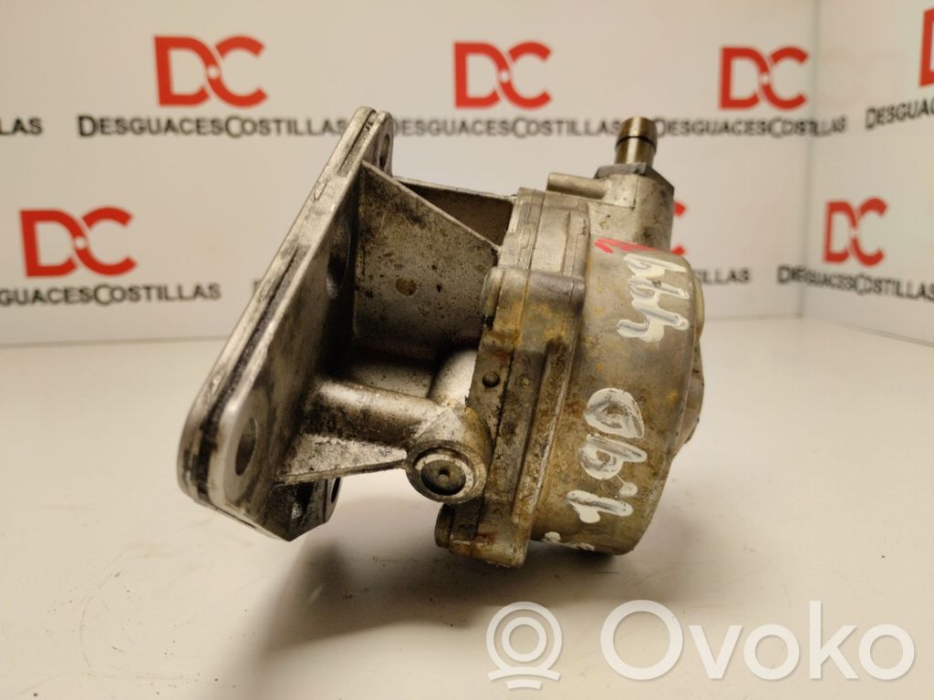 Peugeot 205 Vacuum pump 
