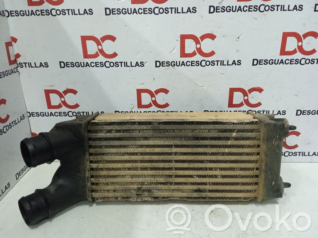Peugeot Partner Chłodnica powietrza doładowującego / Intercooler 