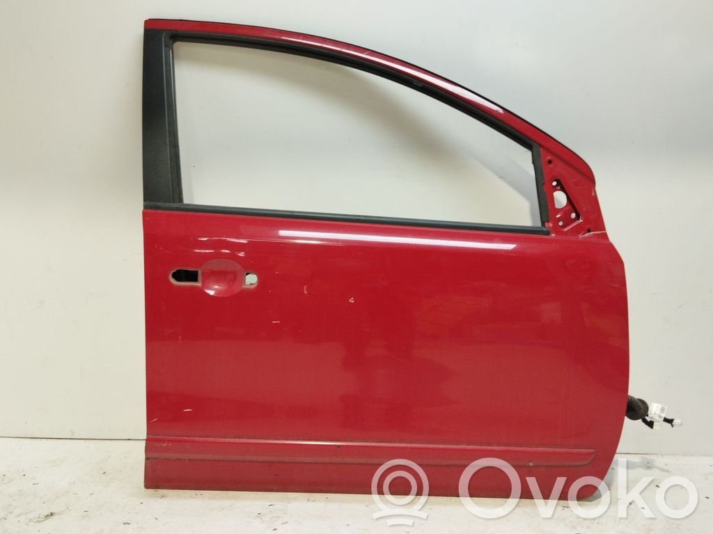 Nissan Note (E11) Дверь 