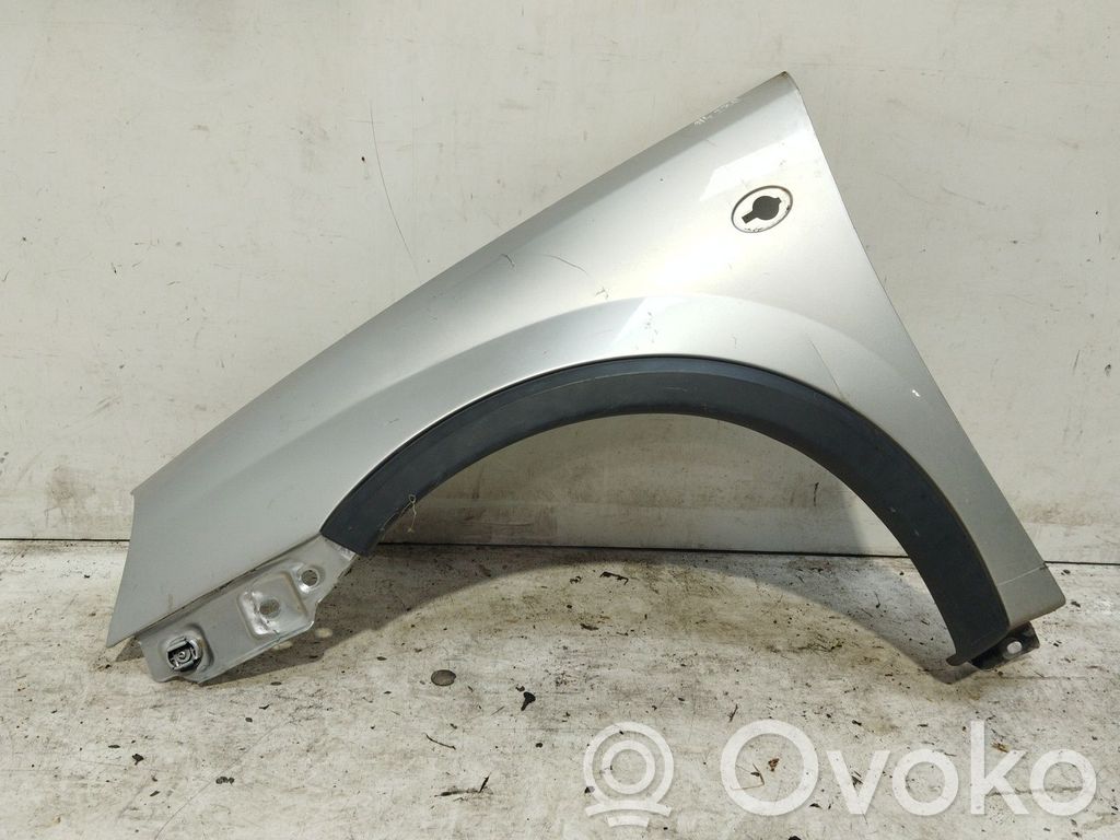 Opel Corsa C Sparnas 