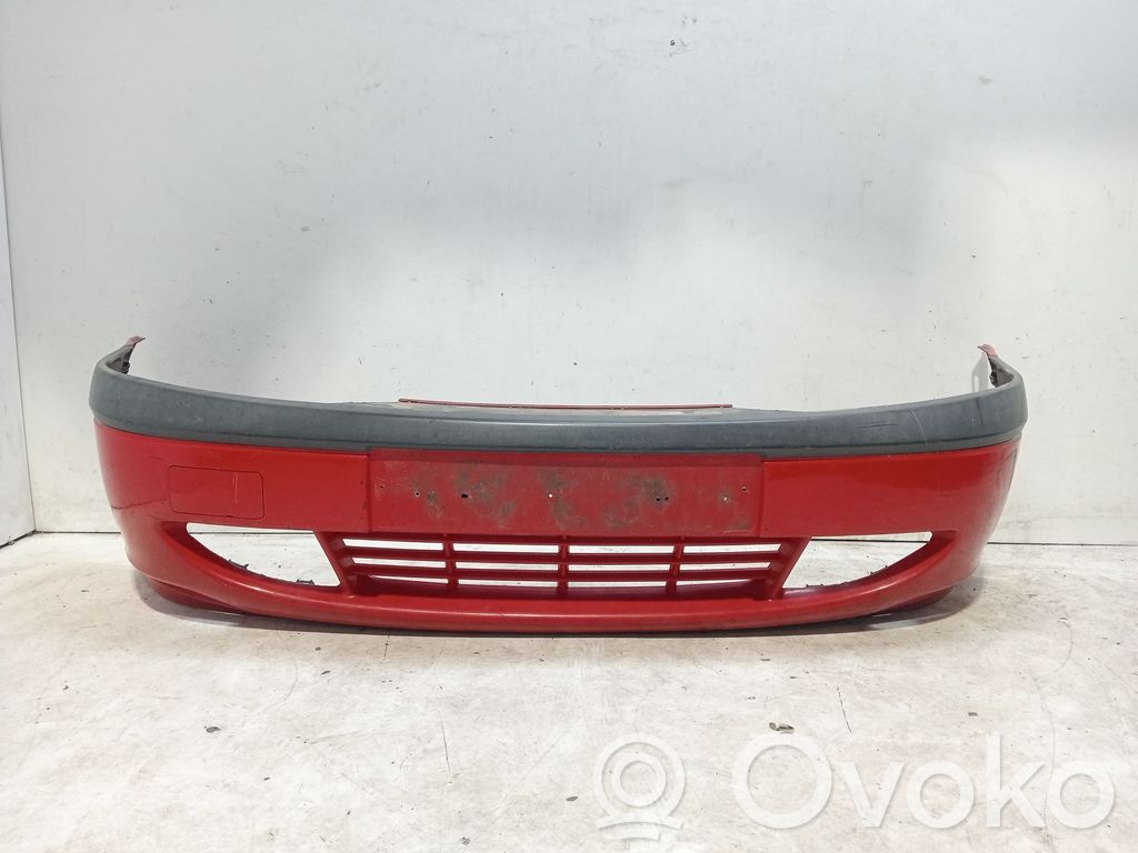 Ford Fiesta Parachoques delantero 