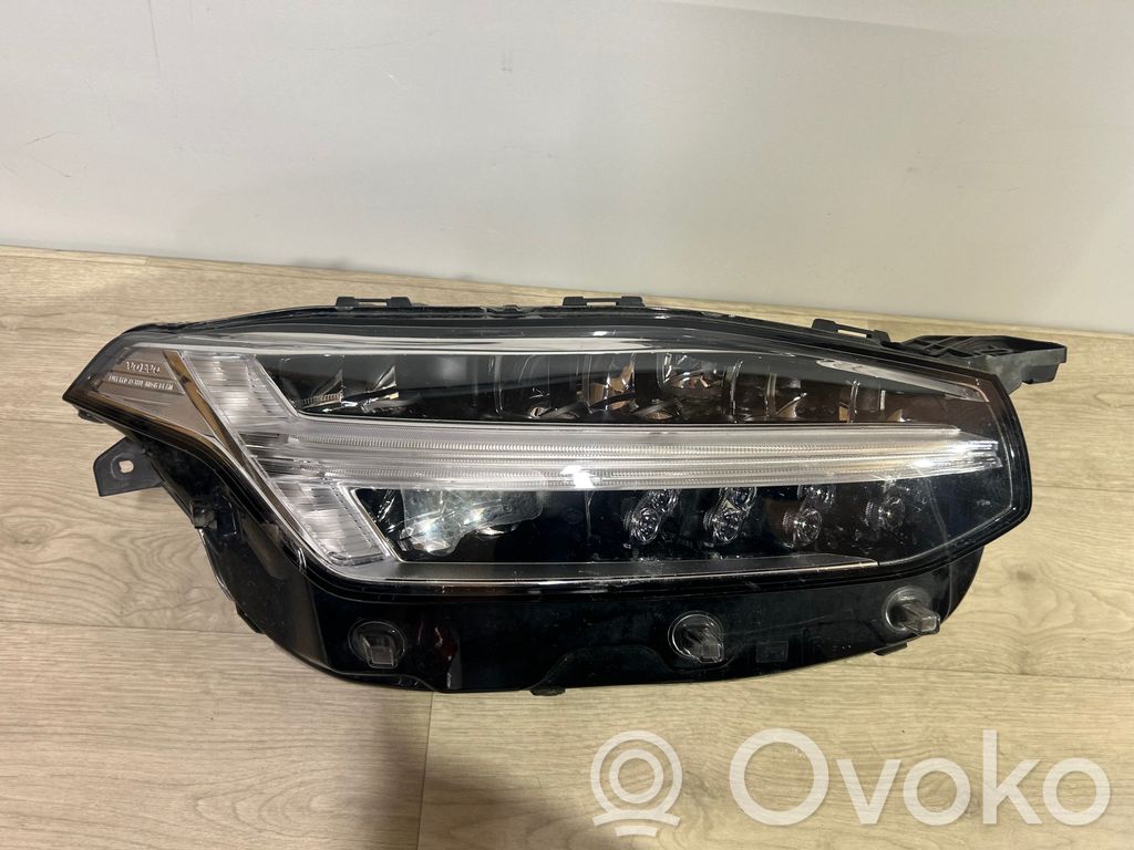 Volvo XC90 Scheinwerfer 