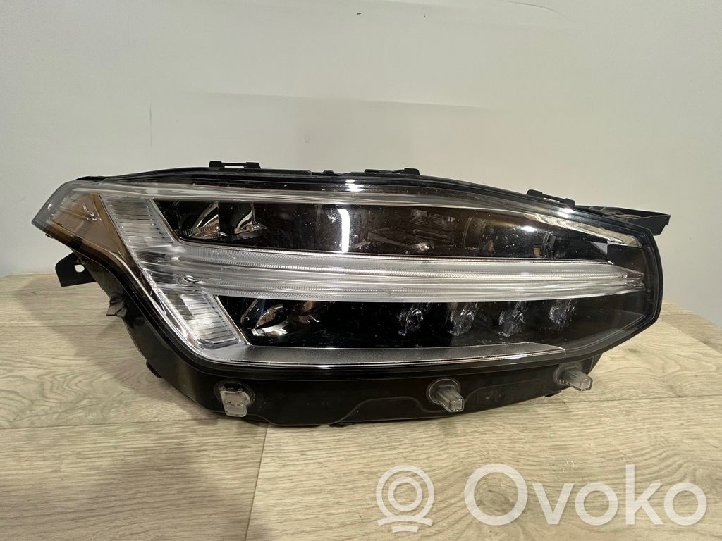 Volvo XC90 Scheinwerfer 