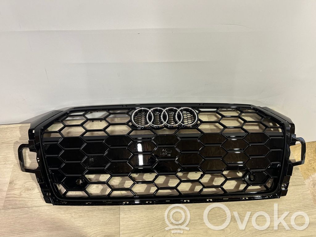 Audi A5 Rejilla superior del radiador del parachoques delantero 