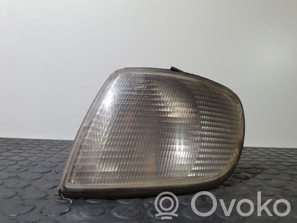 Audi A6 S6 C5 4B Front fender indicator light 