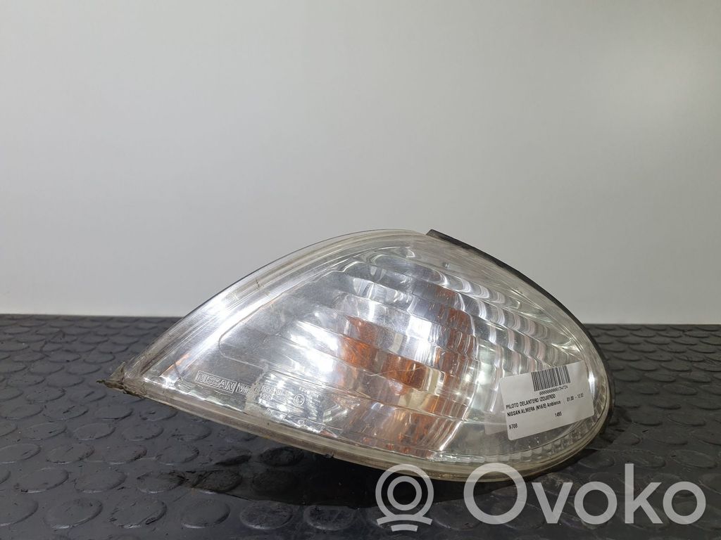 Nissan Almera N16 Priekinis žibintas 
