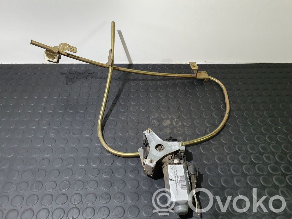 Renault Clio I Etuoven sähkökäyttöinen ikkunan nostin 