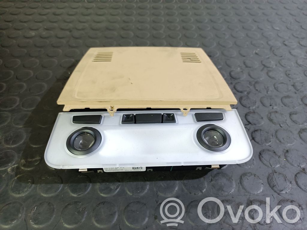 Etuistuimen valo   6976292