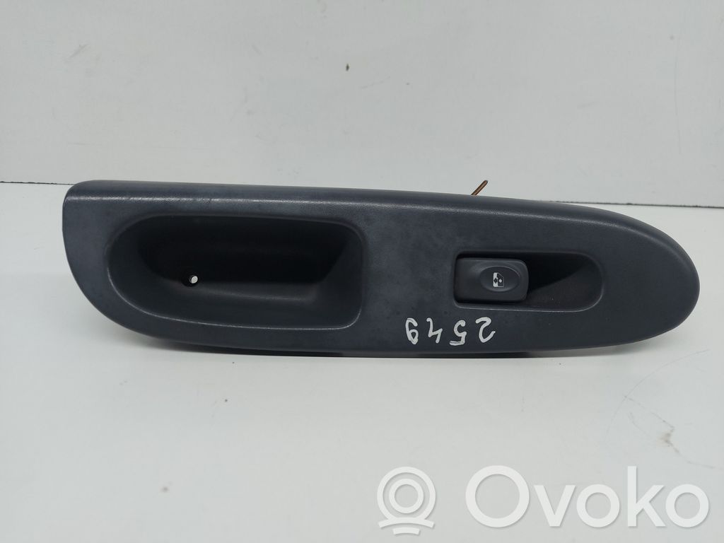 Renault Clio I Interrupteur commade lève-vitre 