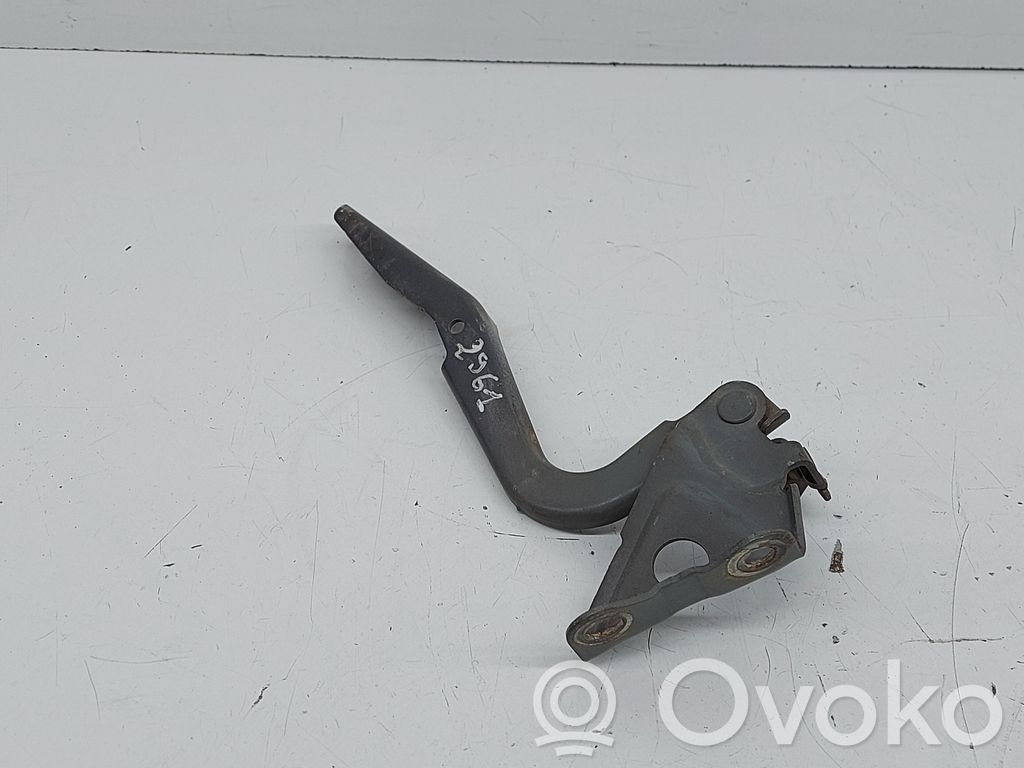 Toyota RAV 4 (XA30) Konepellin saranat 