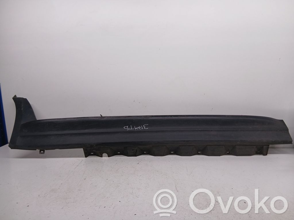 BMW X3 E83 Kynnyksen/sivuhelman lista 