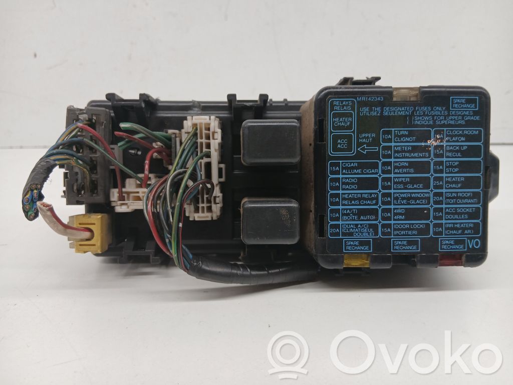 Mitsubishi Montero Módulo de fusible 
