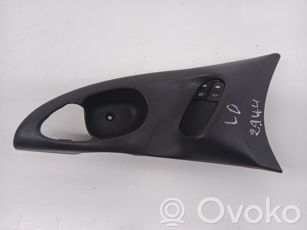 Ford Focus Electric window control switch 