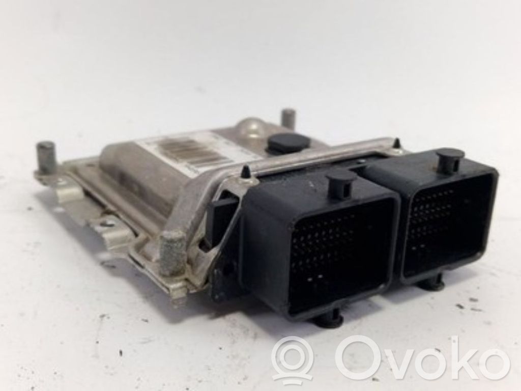 Volkswagen Polo II 86C 2F Engine control unit/module 