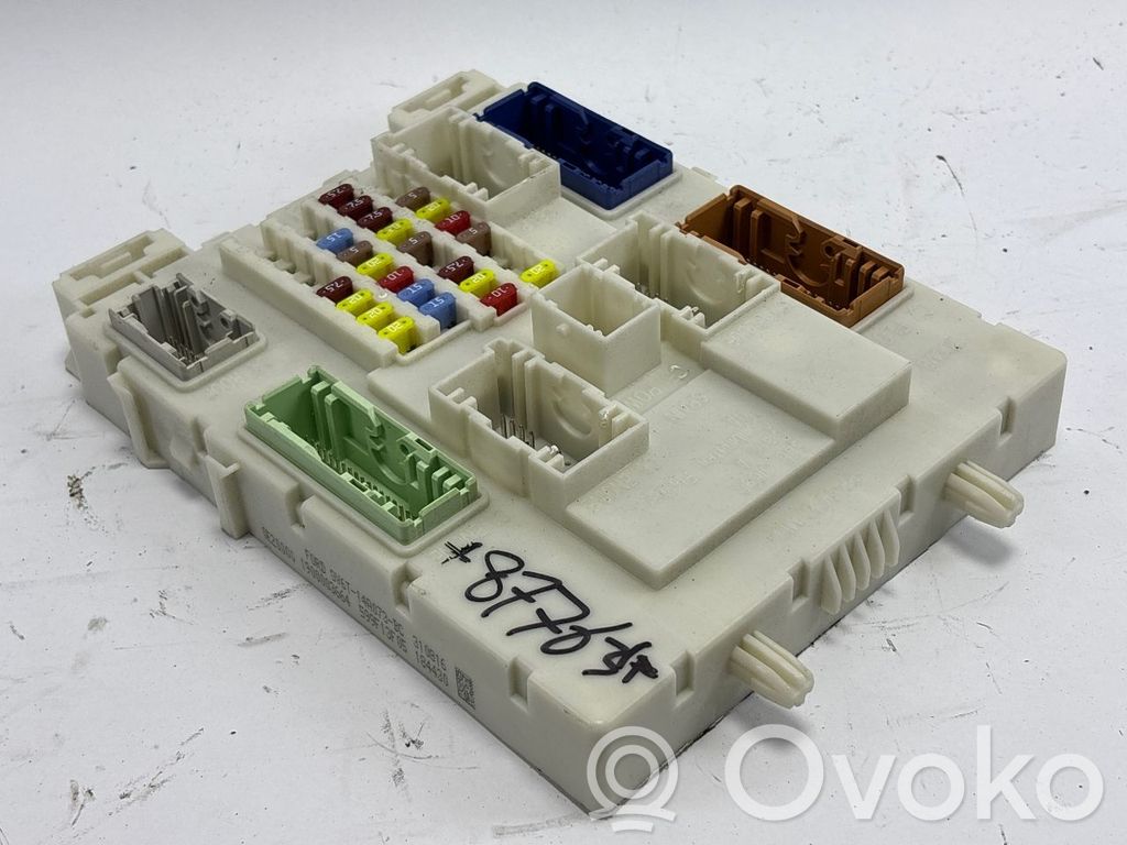 Ford Focus Fuse module 