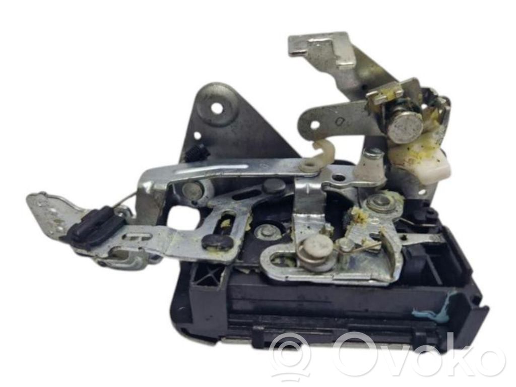 Volkswagen Fox Priekšpusē slēdzene 