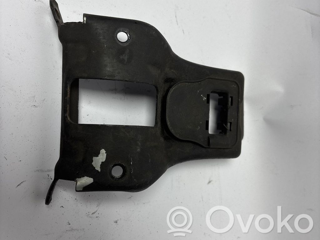 Engine bonnet/hood lock/catch   7123405