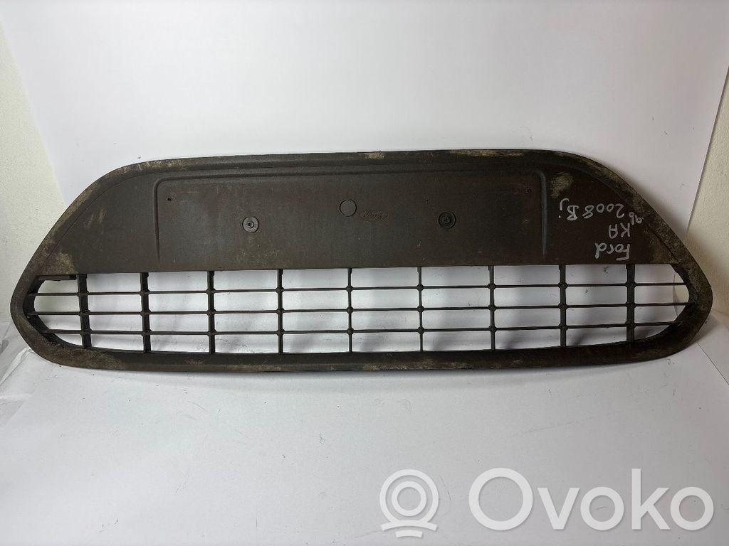 Rejilla delantera   8M5117B968A