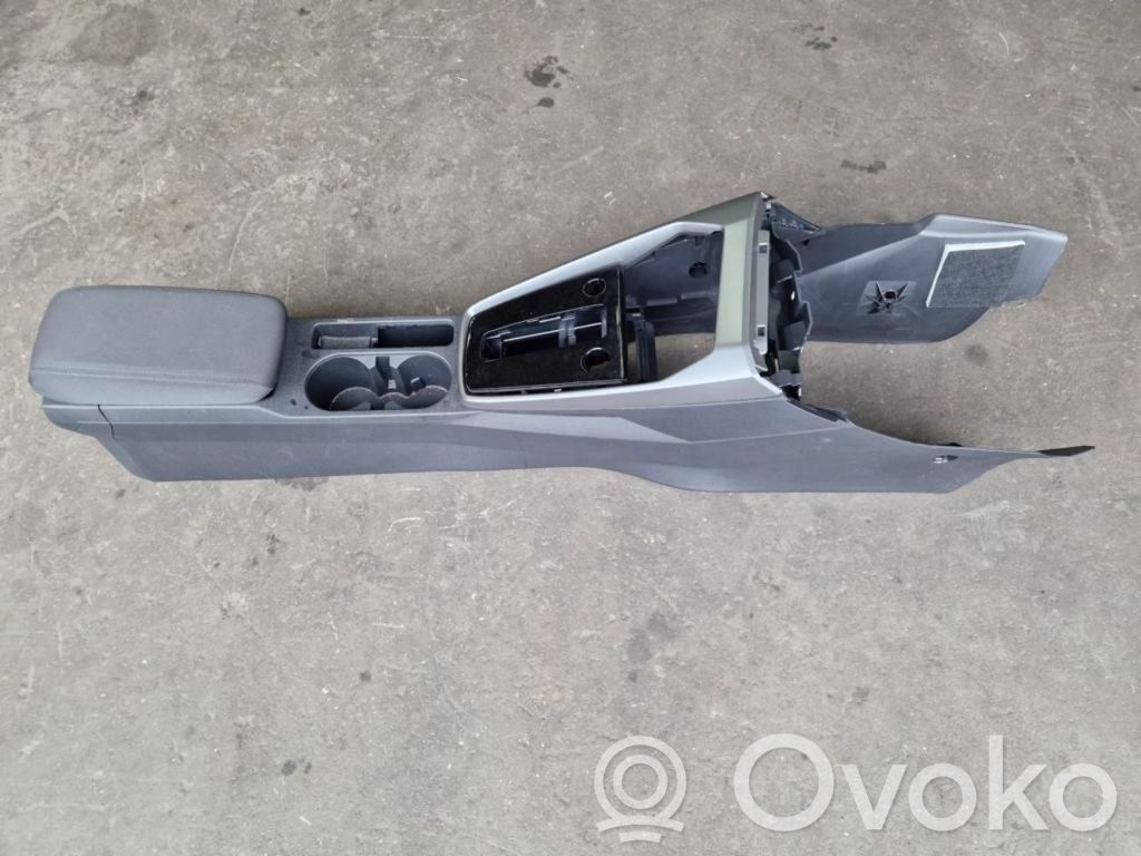 Audi A3 8Y Consola central 