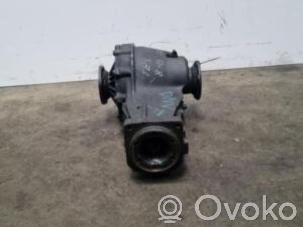 Audi A8 S8 D2 4D Galinis reduktorius 