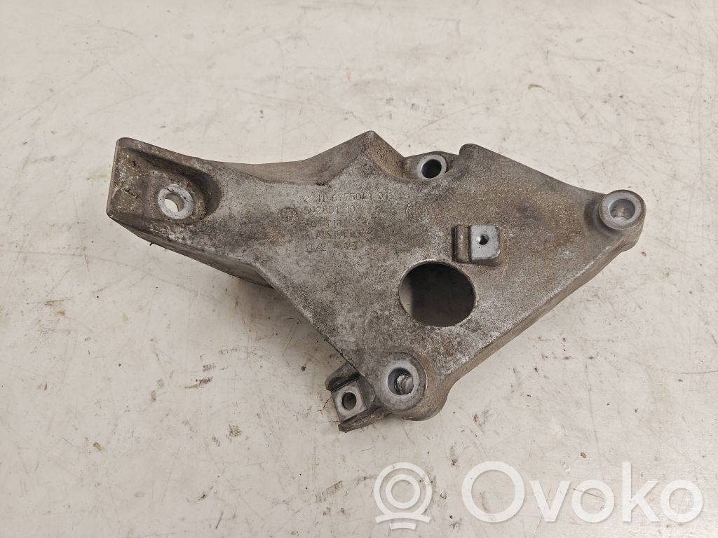 Engine mounting bracket   6755041,53280110