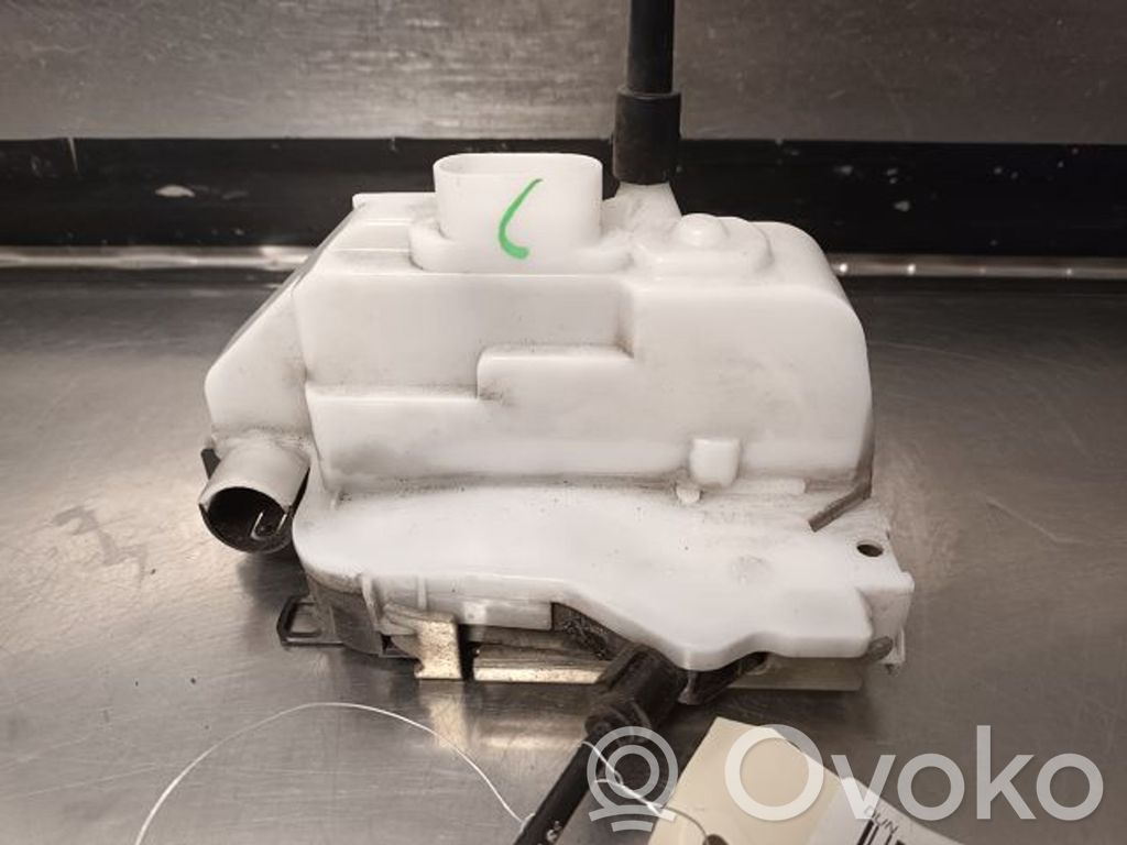 Citroen C3 Priekšpusē slēdzene 